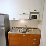 Colourful Flat In The Heart Of Апартаменты