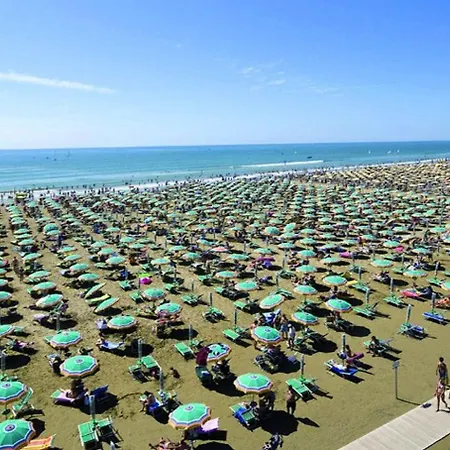 Colourful Flat In The Heart Of - Beahost * Bibione