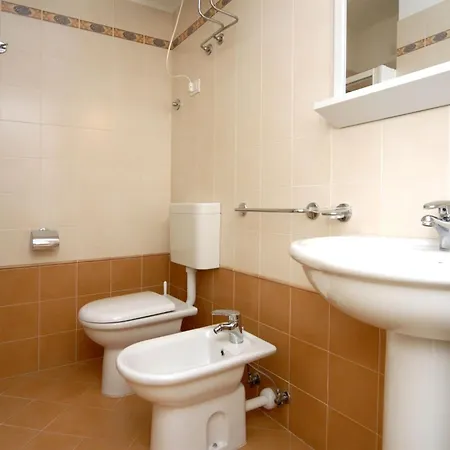 Colourful Flat In The Heart Of - Beahost