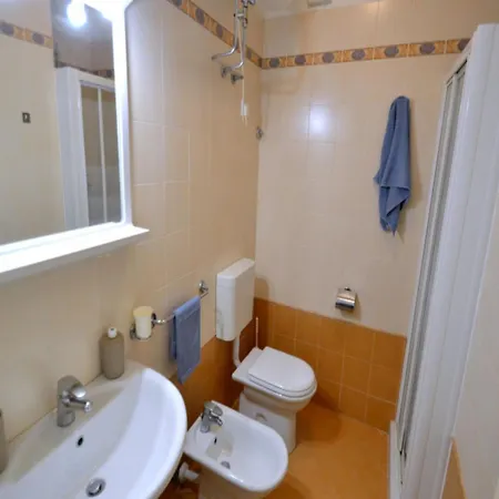 Colourful Flat In The Heart Of - Beahost شقة *