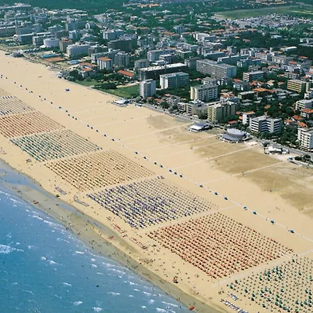 Colourful Flat In The Heart Of - Beahost Apartment Bibione